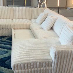 New sectional in box 📦 $1599