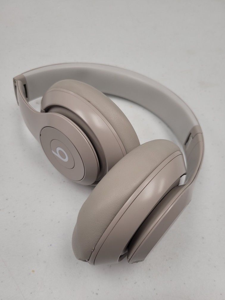 Beats Studio Pro Headphones 