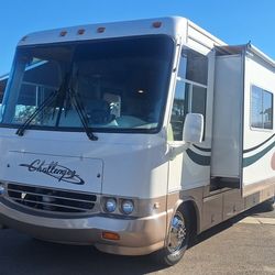 2000 Class A Daymon Challenger 335 