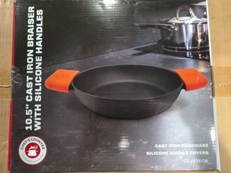 Chef's Counter 10.5" Cast Iron Braiser with Silicone Handles
