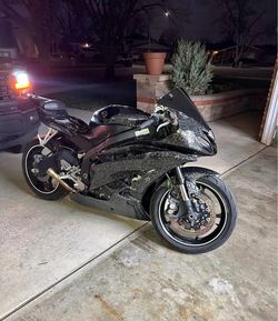 2006 YAMAHA YZF-R6 Motorcycle
