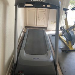 Precor 9.23 treadmill hot sale