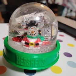 Hershey's Snow Globe
