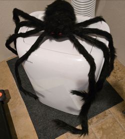 Halloween spiders decoration