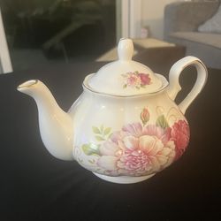 Beautiful Functional Rose Teapot for Yourself or a Mother’s Day Present