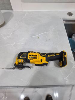 DeWalt 20V Brushless Oscillating Multi-Tool