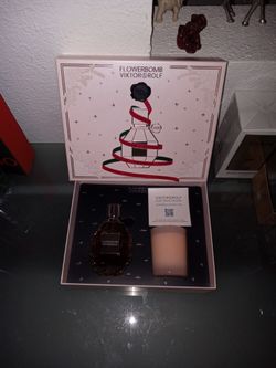 Brand New Flower Bomb Set