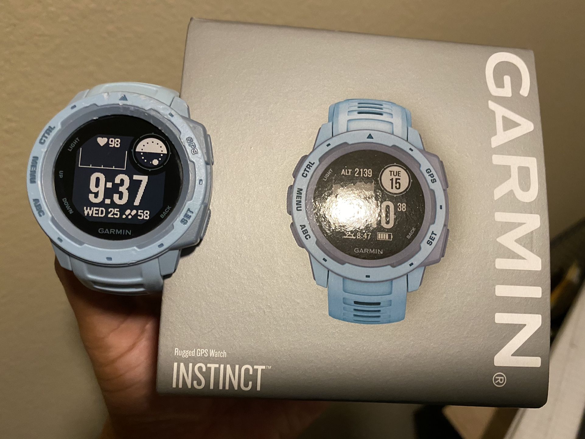 Garmin Instinct Rugged GPS Watch (Seafoam)