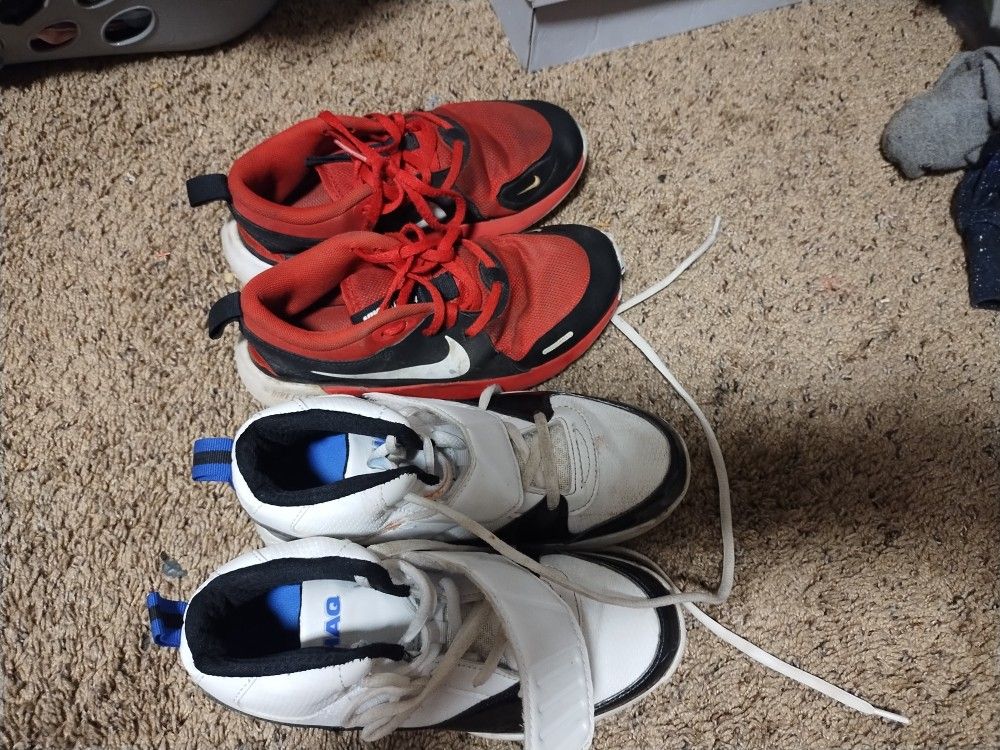 Selling Shoes If U Want Some