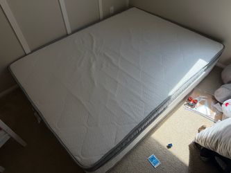 Full Size Mattress White and Gray excellent condition