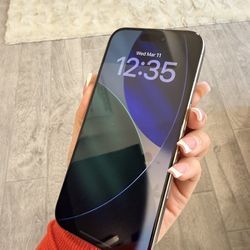 iPhone 15 pro unlocked 256Gb