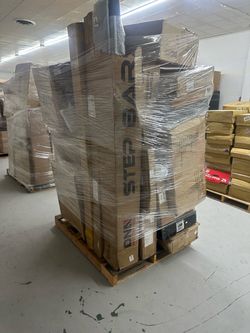 Auto accessories pallets