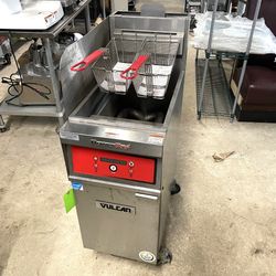 Vulcan 1TR45DF-1 PowerFry Commercial Fryer – 50 lb Capacity, New