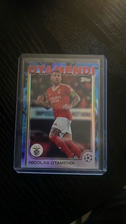 Nicolas otamendi topps card
