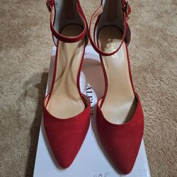 Women's Thalia 9.5 Red Heels