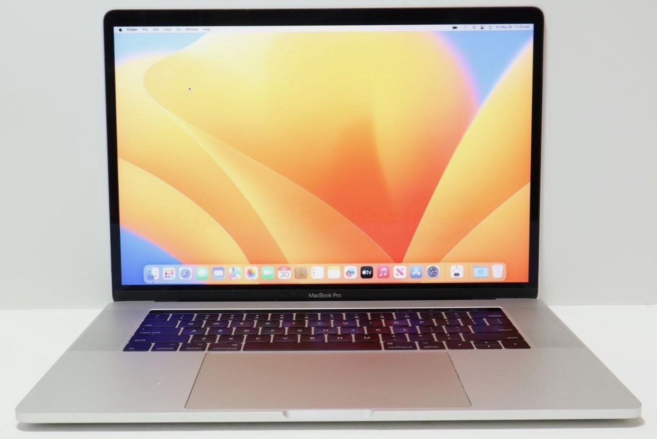 MacBook Pro 15” 2019 i9 16gb Ram 500gb Ssd , Low Cycles