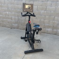 ProForm Power C7L Smart Indoor Exercise Bike - 7" Smart HD Touchscreen