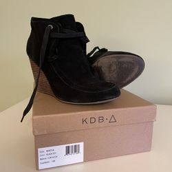 Kelsi Dagger Brooklyn - Martha Black Suede Wedge Boot Size 10