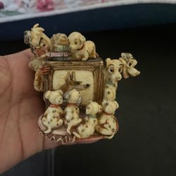 Harmony Kingdom Vintage Retired Rare Walt Disney  “101 Dalmations” Figurine