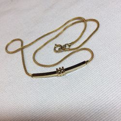 Minimalist/Modern Gold Tone Bar Pendant Necklace. 