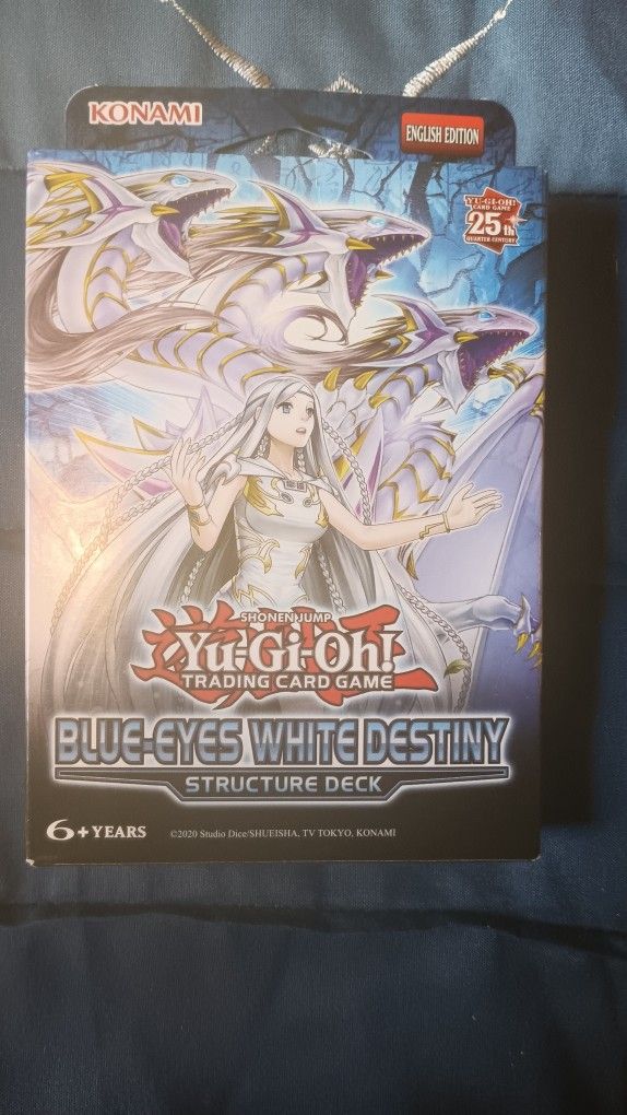 BLUE- WHITE DESTINY BLUE EYES