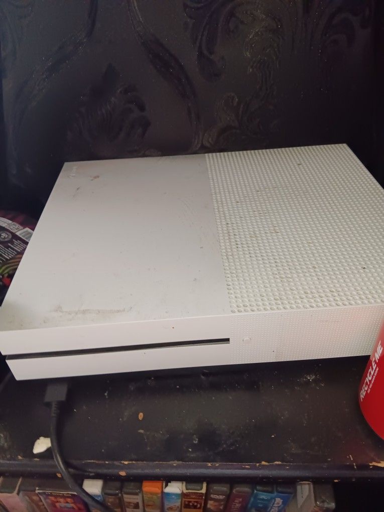 Xbox One S