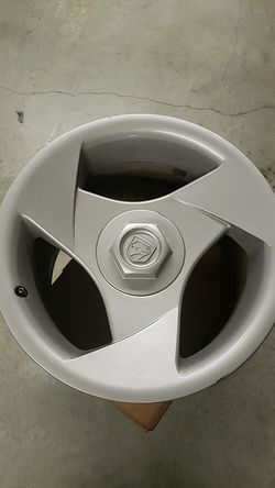 Dodge Viper rear wheel rim