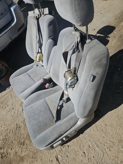 Front seat available sequioa 2004