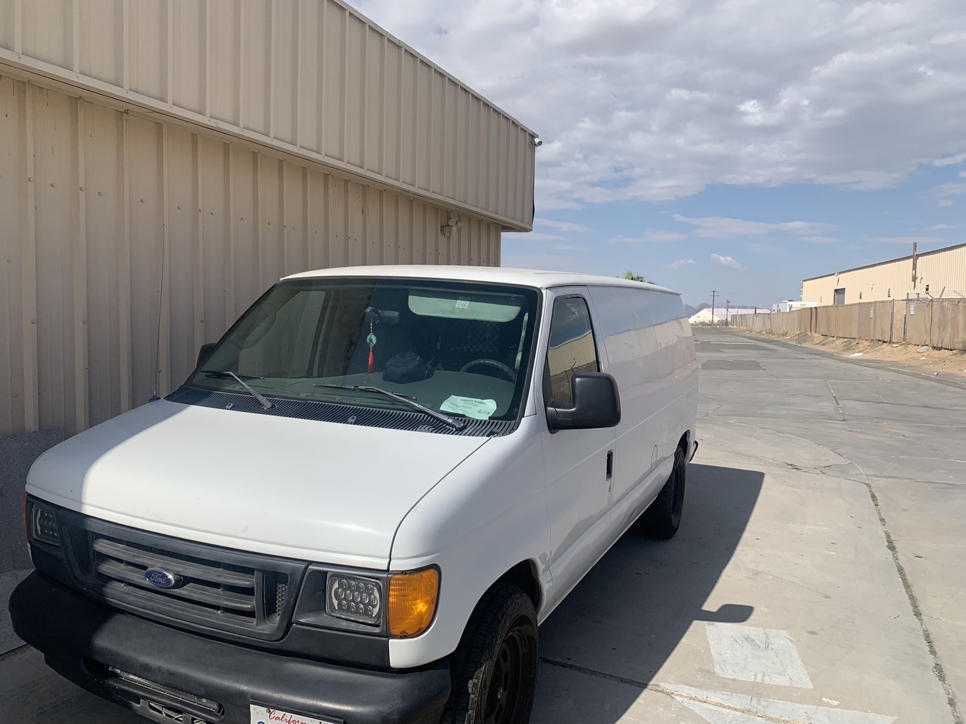 2004 Ford E-150