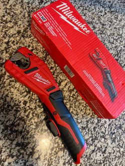 Milwaukee M12 Cordless Copper Tubing Cutter 2471-20