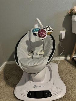 MamaRoo swing