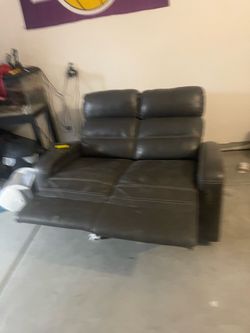Recliner couch $80