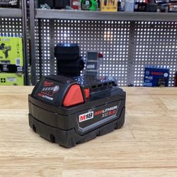  Milwaukee M18 18-Volt 5.0 Ah Lithium-Ion XC Extended Capacity Battery Pack