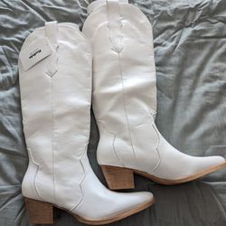 New Women's Size 11 Knee High Boots 