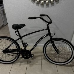 beach bike. Rim 26” Frame In Aluminum. Good Tires . Good Condition. Location West Kendall 33194 