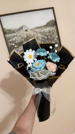 Crochet flower bouquets,