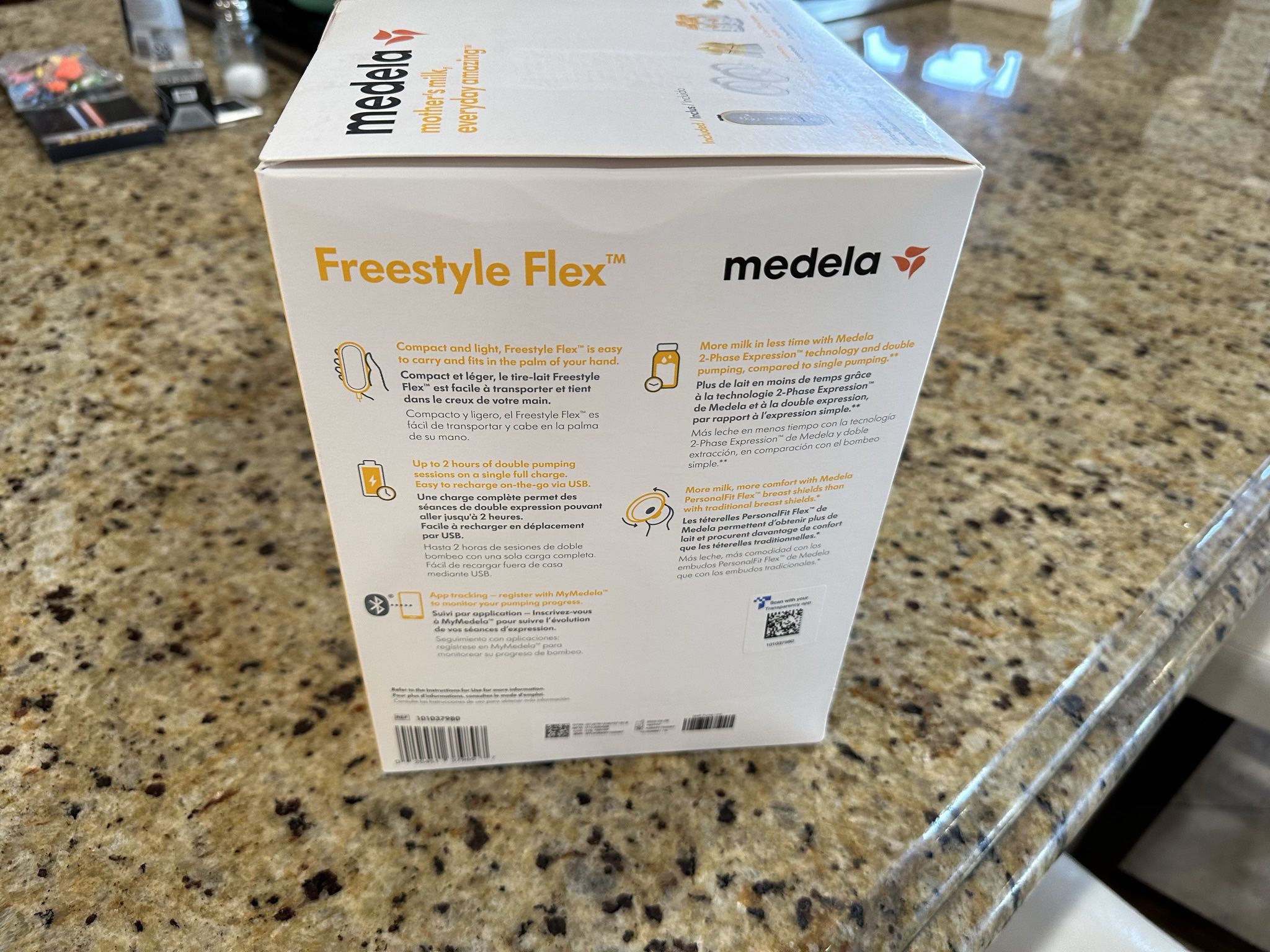 Medela Freestyle Flex Breast Pump Brand New Open Box