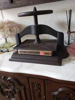 Antique Book Press