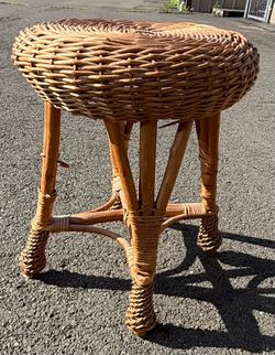 Vintage Wicker Stool 18”H x 15”D