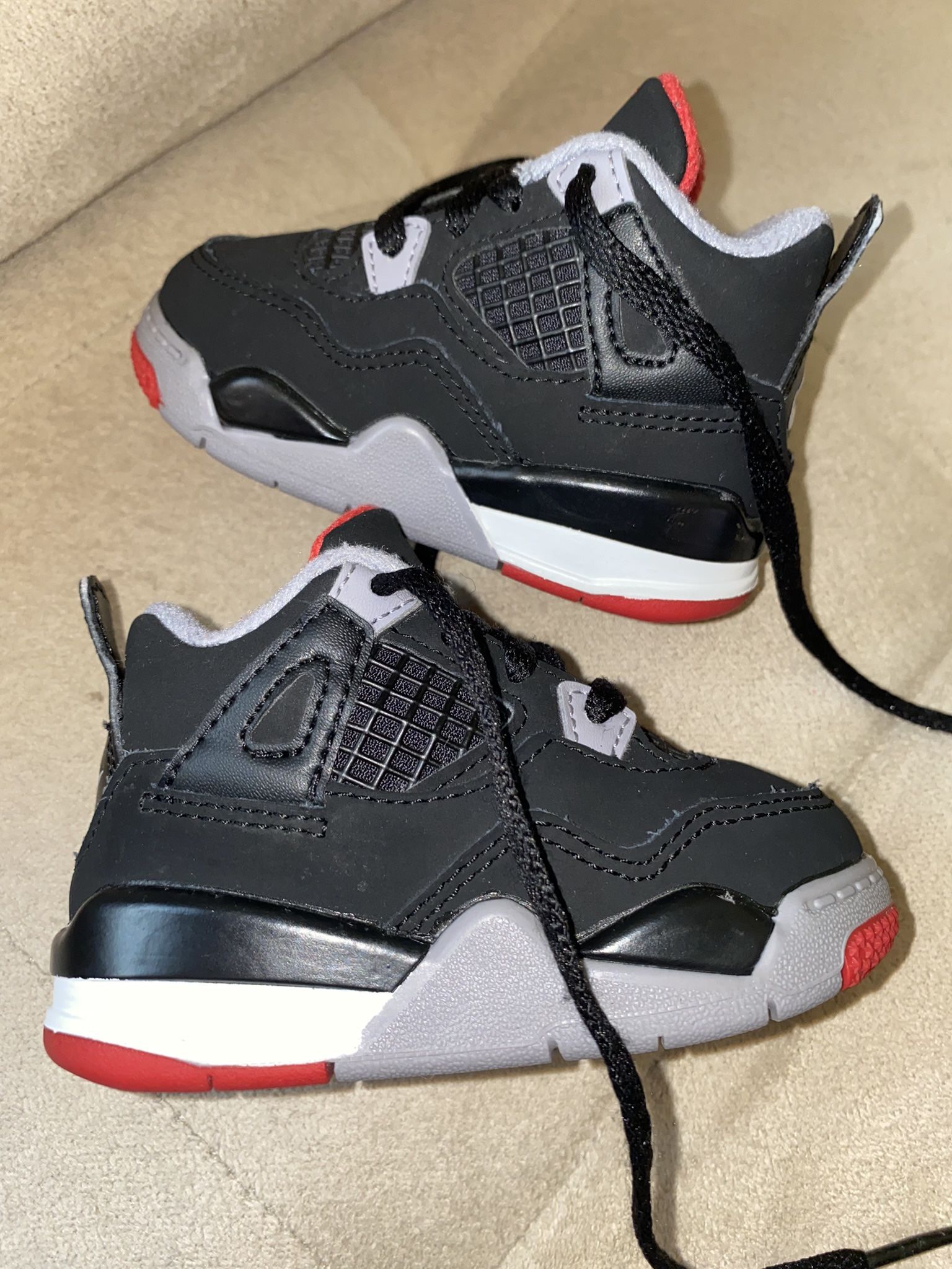 Jordan 4’s Retro Bred (size 4c)