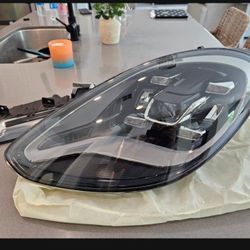 Porsche Panamera Headlight 