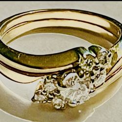 Amazing Woman’s Real Natural Diamond wedding set in solid 14k yellow gold  size 5.25