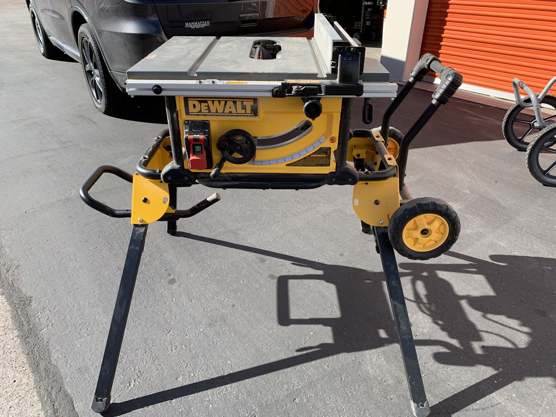 DEWALT 15-Amp Corded 10 in. Job Site Table Saw with Rolling Stand