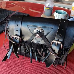 Leather Leatherworks Motorcycle saddle bag 10"Genuine Leather made in the USA