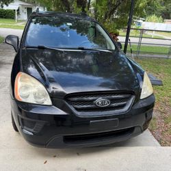 Kia Rondo 2009