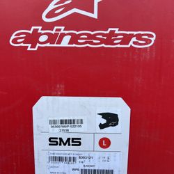 Alpine  Stars S-M5 Solid Black Helmet