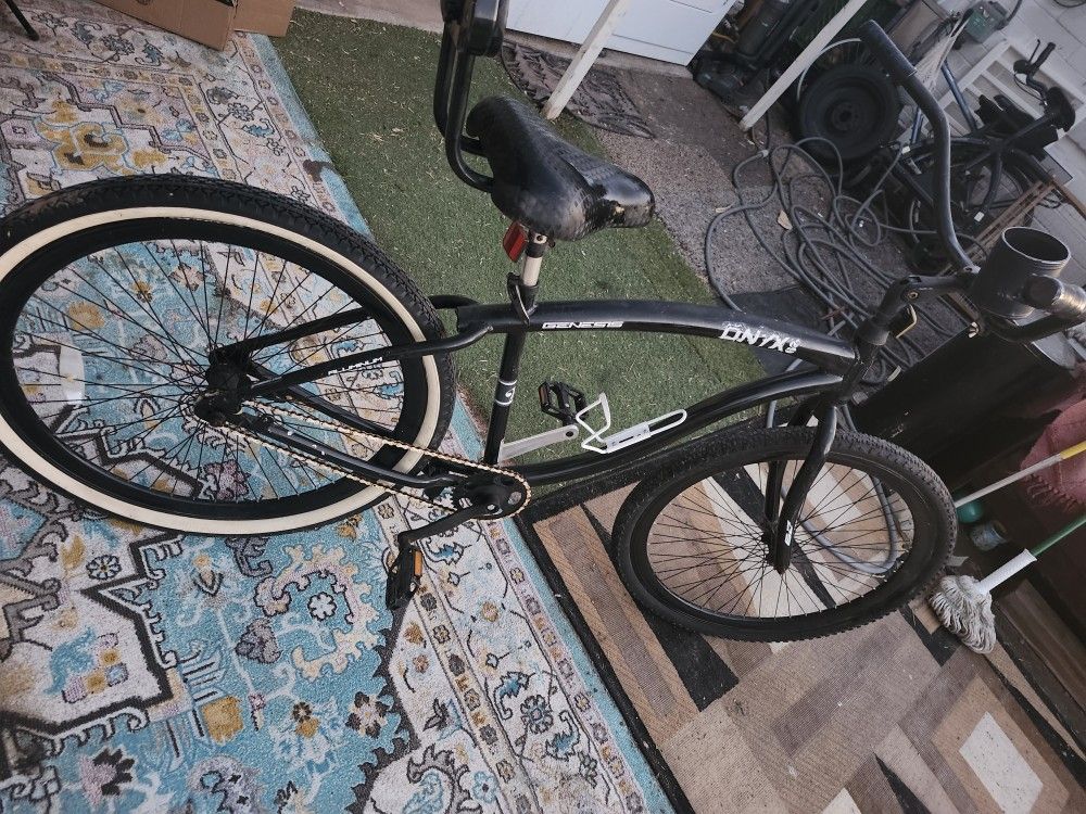 LARGE BIKE GENESIS 29X5,125 SINGL VERY GOOD TIRES AND NEW TUBES WORK PERFECT EVERYTHING IS GOOD