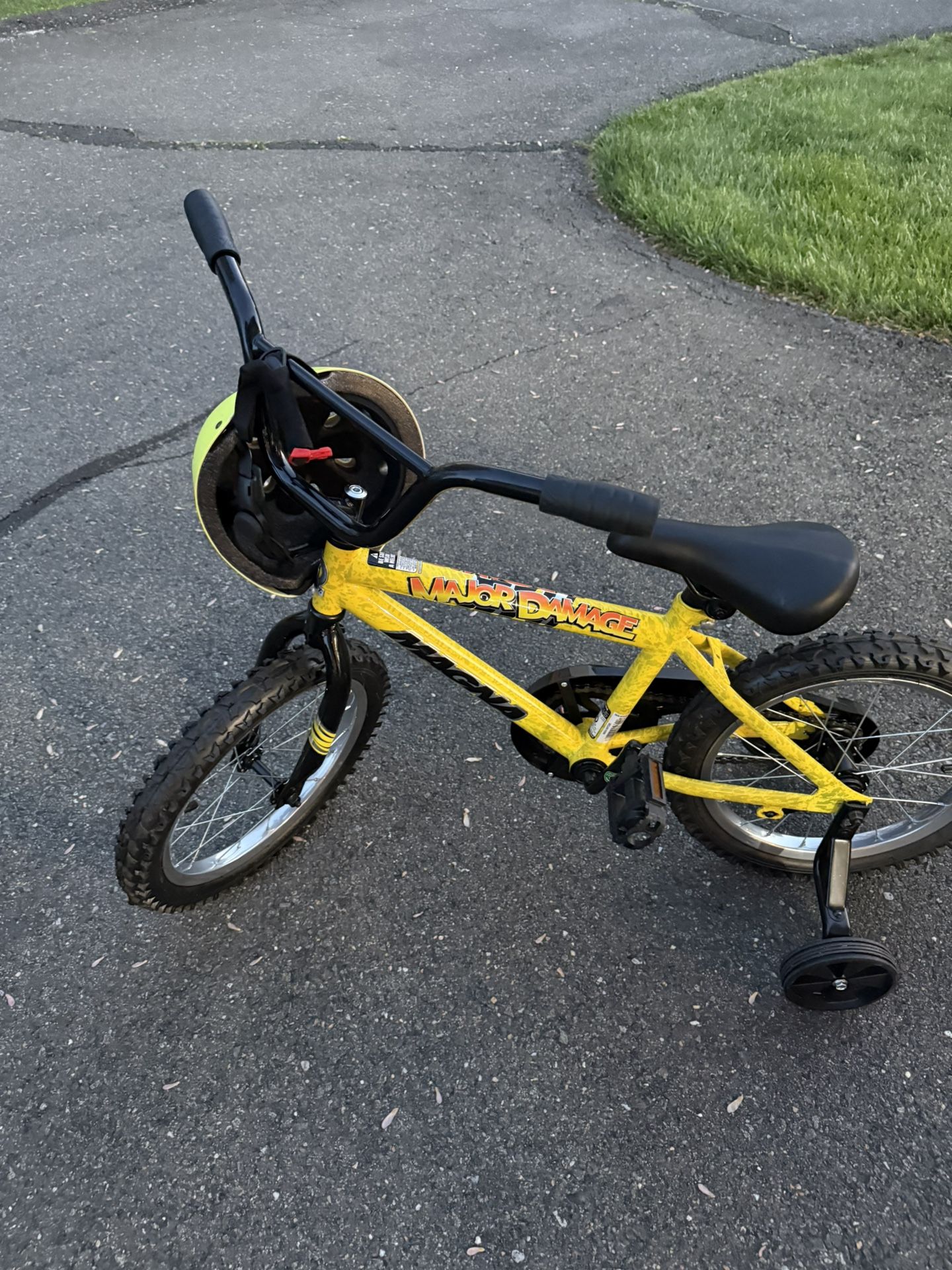 Dynacraft Magna 12Inch Boys Bike Brand New