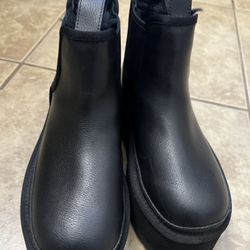 UGG Women's NEUMEL PLATFORM CHELSEA Shearling Leather 