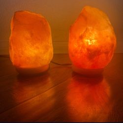 himalayan salt lamp